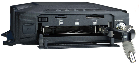 4CH อุปกรณ์บันทึกสัญญาณ ระเบิดรถบัส คน เคาน์เตอร์ ด้วย 2.5 นิ้ว HDD / SSD การป้องกันปิดพลังงาน ADAS