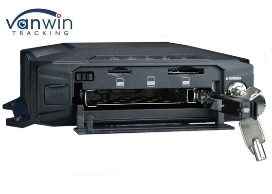 DVR โทรศัพท์มือถือ 4 ช่องที่มี Dashcam 4G GPS WIFI สําหรับแท็กซี่ / รถบัส