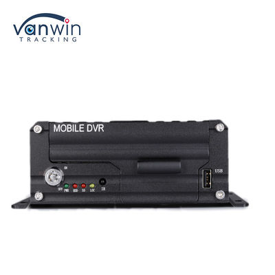 ADAS เครื่องบันทึกการติดตามความปลอดภัยรถยนต์ 8CH เครื่องบันทึกตําแหน่งโลก SSD MDVR