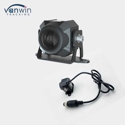 IP69K กันน้ํา ภาพด้านหลัง รถบรรทุก กล้องทําความร้อน 4pin การบิน กล้อง AHD 1080P ด้วยความละเอียด 1080P 2.0MP
