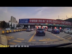 การจดบันทึกการขับรถ 4K 1080P ความละเอียดสูง การเชื่อมต่อ WiFi ผ่านสายไร้สาย